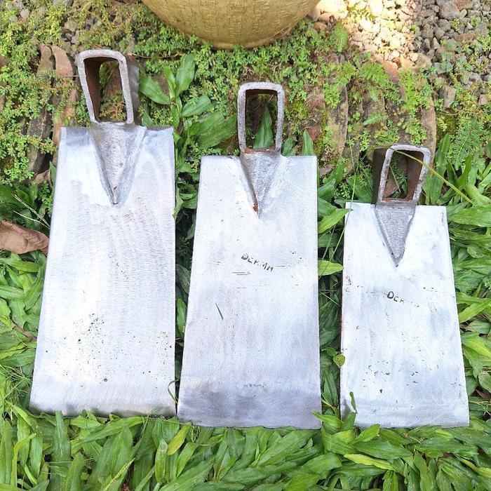 CANGKUL TANAH GANCLONG BAHAN BAJA ASLI - CANGKUL TANAH ASLI JAWA TIMURAN - CANGKUL ANTI GOMPAL