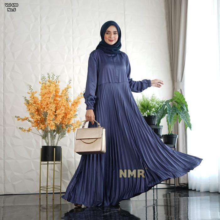 NMR Gamis Roberto Cavali Vol 690