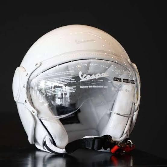 Vespa X Justin Bieber Helmet