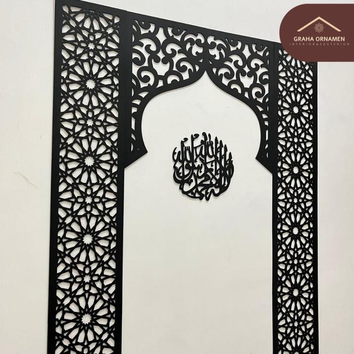 Hiasan Mihrab Mushola Rumah Minimalis Mihrab Tempelan Dinding Aesthetic Bahan Pvc Board Berkualitas