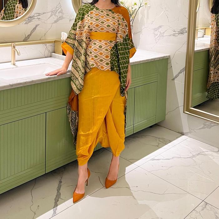 Lausboutique-Prambanan Set-Setelan Batik