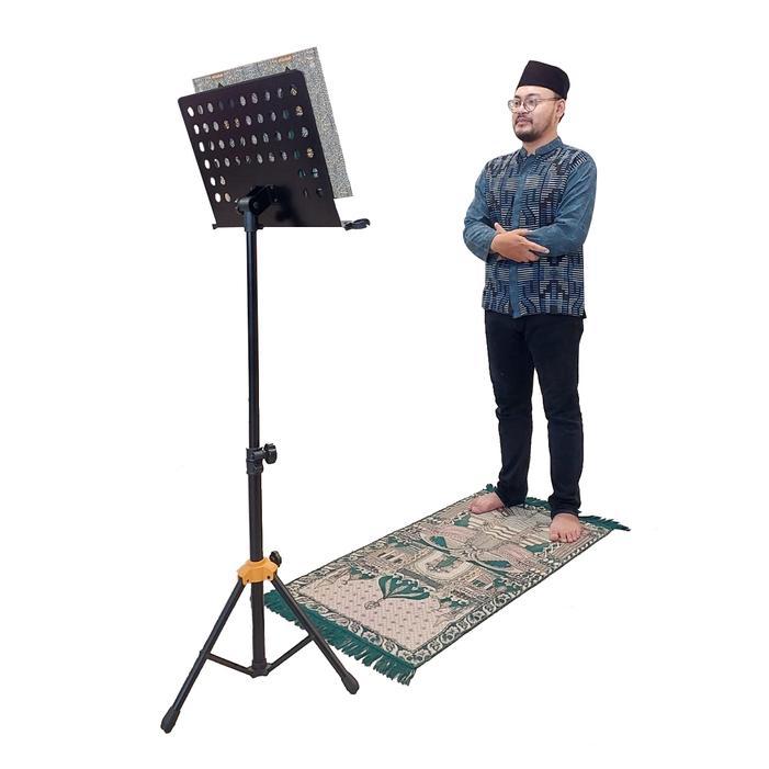 Stand Qur'An - Stand Untuk Kitab Suci Al-Qur'An