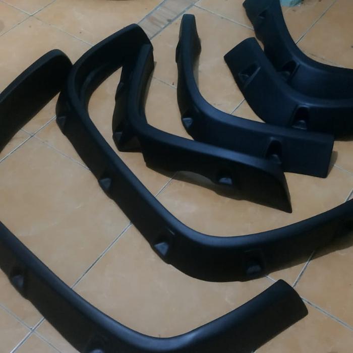 Over fender mobil FEROZA TAFT