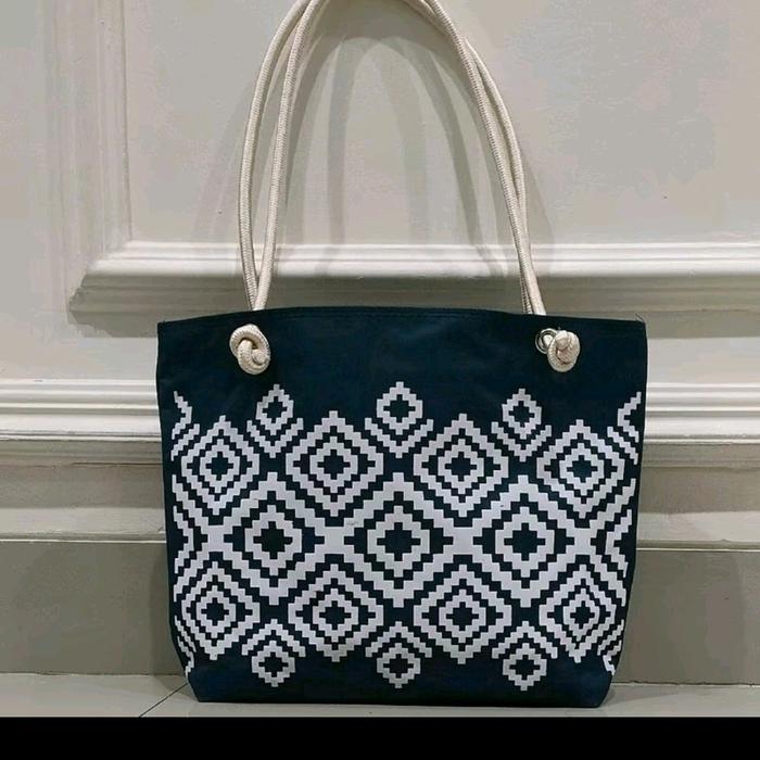 Totebag Tas Wanita Terbaru Tas Pengajian Totebag Tali Sumbu Tas Buat Hampers Totebag Bahan Kanvas