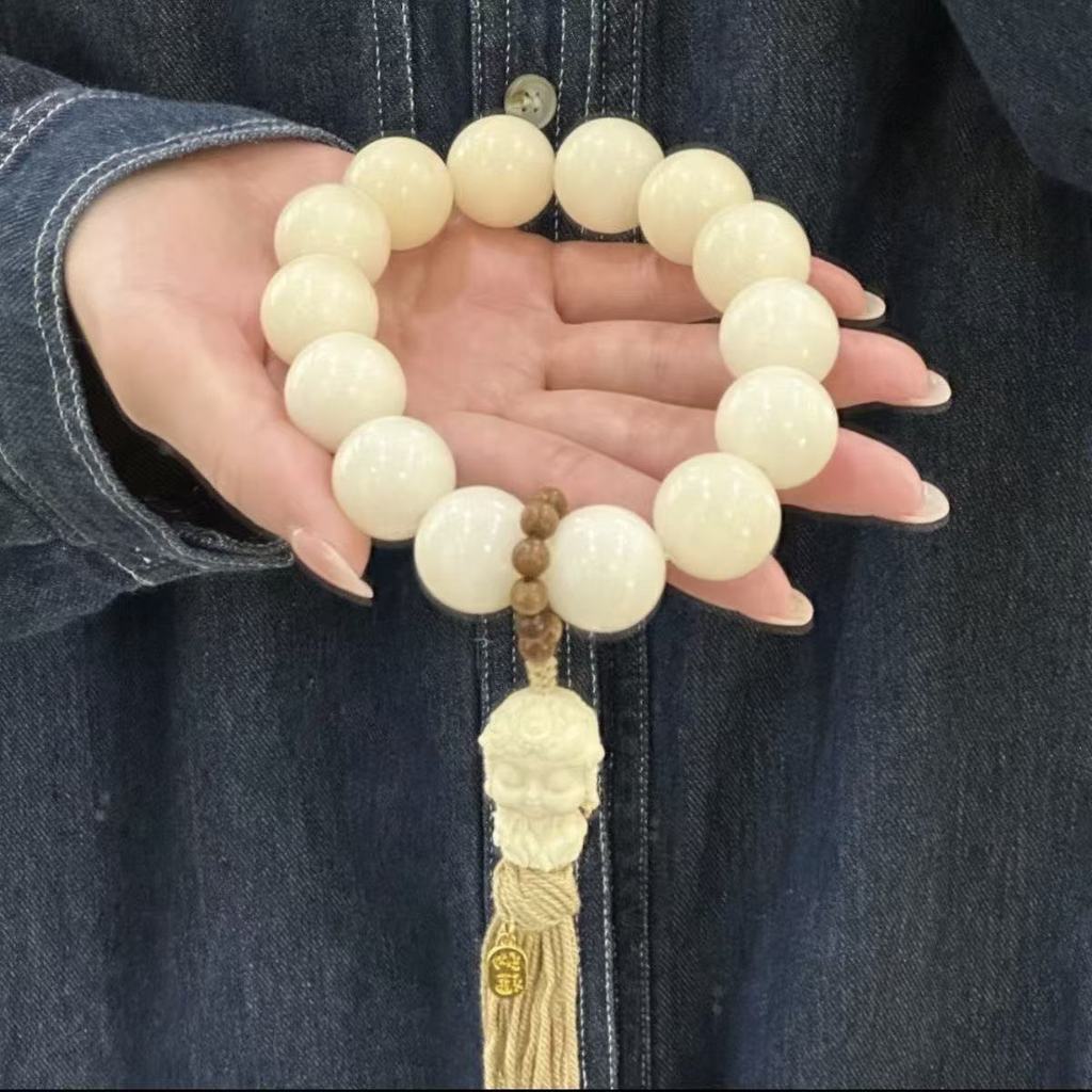White Buddha Hand Bracelet Ivory Fruit Mother Handheld Wearing Fashion Simple Trendy Casual Bracelet