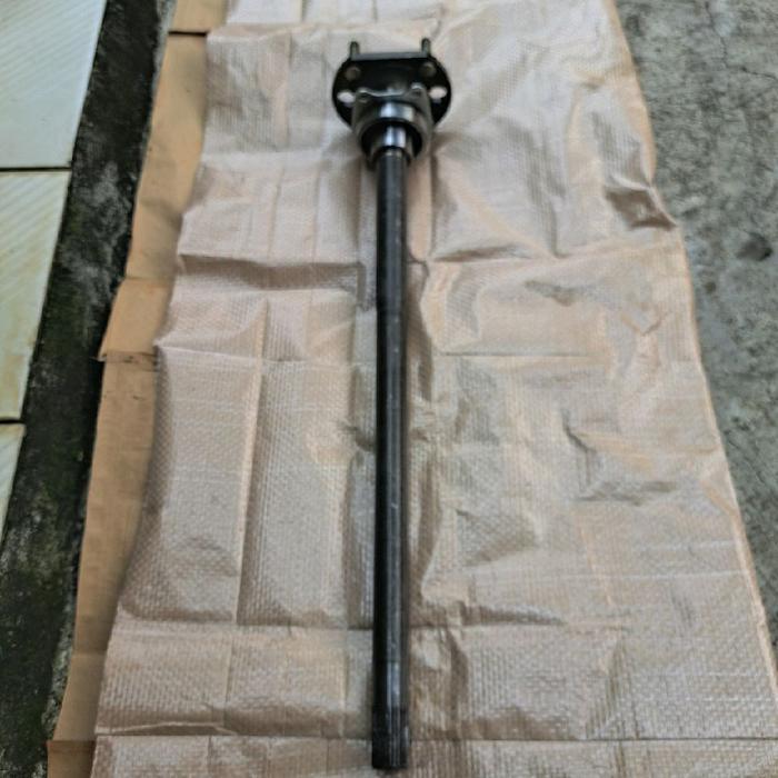 as roda belakang kiri wuling confero