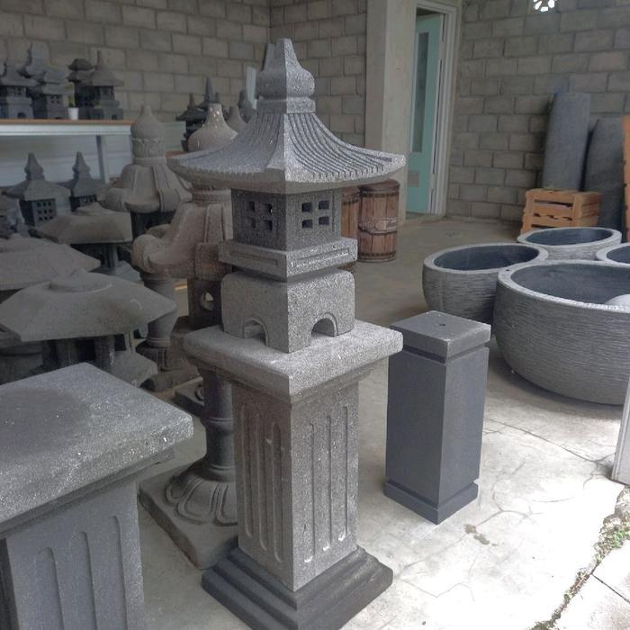 Tiang untuk pot bonsai dari batu / Pilar batu untuk pot bonsai