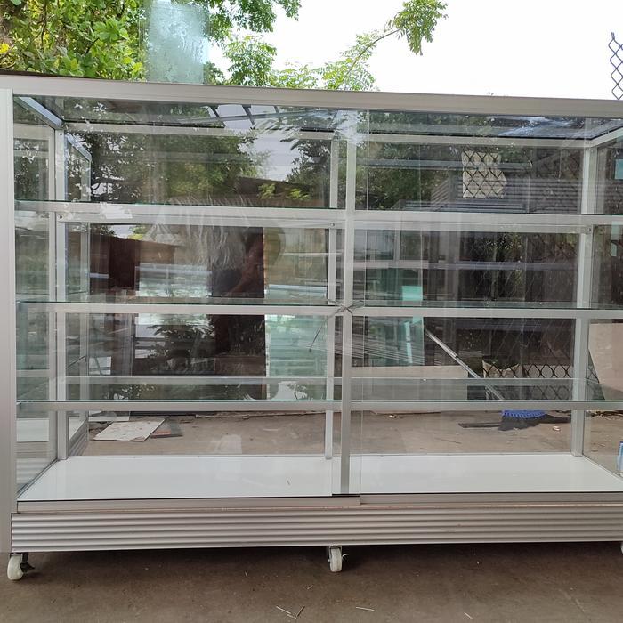 Etalase Kaca 1.5 Meter