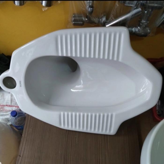 CLOSET JONGKOK TOTO CE9 FLUSH VALVE/CLOSET JONGKOK CE9 LENGKAP FLUSH VALVE/CLOSET TOTO CE9LENGKAP