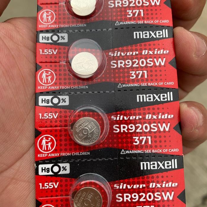 Batre baterai jam tangan original maxell SR920SW 371 kemasan