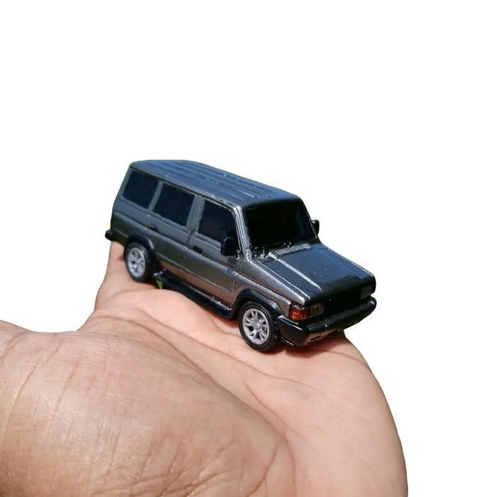 miniatur mobil Toyota kijang nusa lgx grand extra skalat dan ban bisa putar