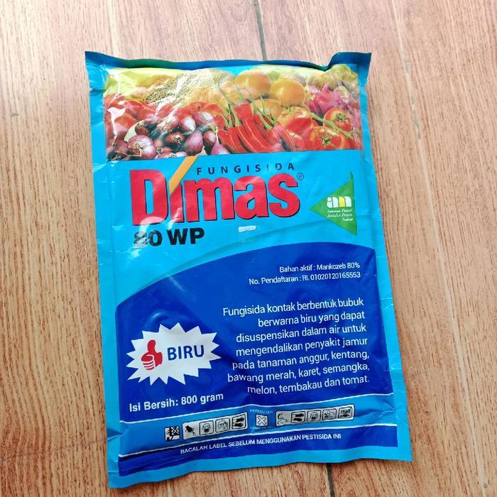 lumercok99 DIMAS 80WP fungisida berbentuk bubuk berwarna biru untuk menge dalikan penyakit jamur