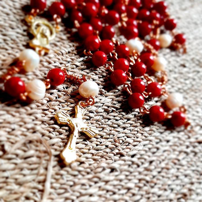 rosario red coral mix mutiara air tawar asli (edisi spesial natal) Kalung