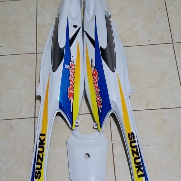 Body belakang Satria hiu Malaysia putih