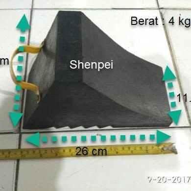 Ganjal ban mobil / truk full karet