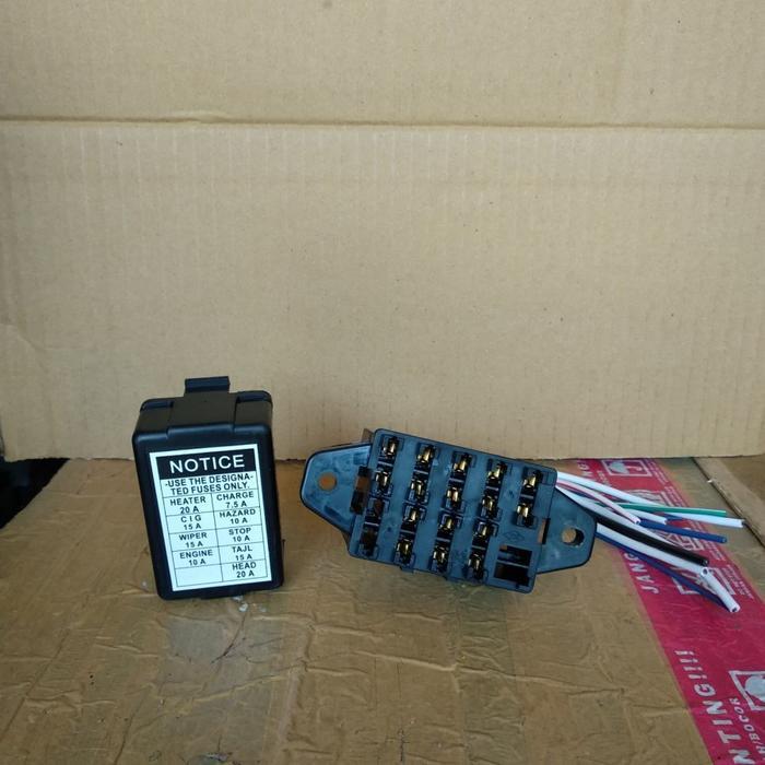 Box sekering Mobil 12v 24v universal fuse box holder . rumah sekring 8 port box sekring universal
