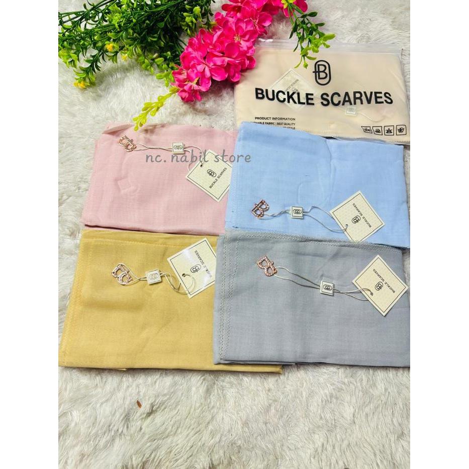 Buckle Scarves Polos Hijab Segi 4 Polos Buckle Scarves Premium Packing Pouch *