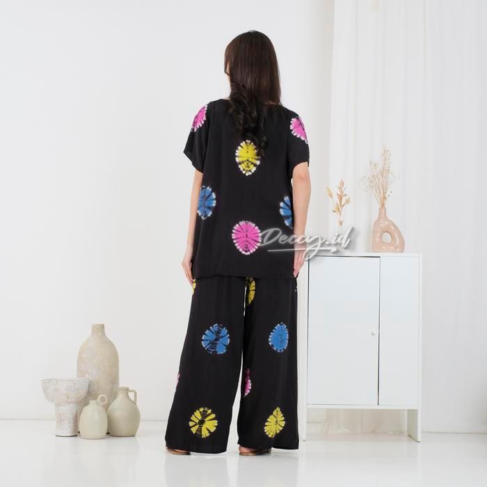 Deccy.Id - Setelan Kulot One Set Celana Panjang Wanita Motif Tie Dye Jumputan Hitam