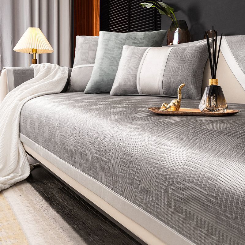 Sarung Sofa Satin Dingin Premium - Sarung Sofa Musim Panas Anti Slip, Bahan Rayon, Motif Stripes/Pol