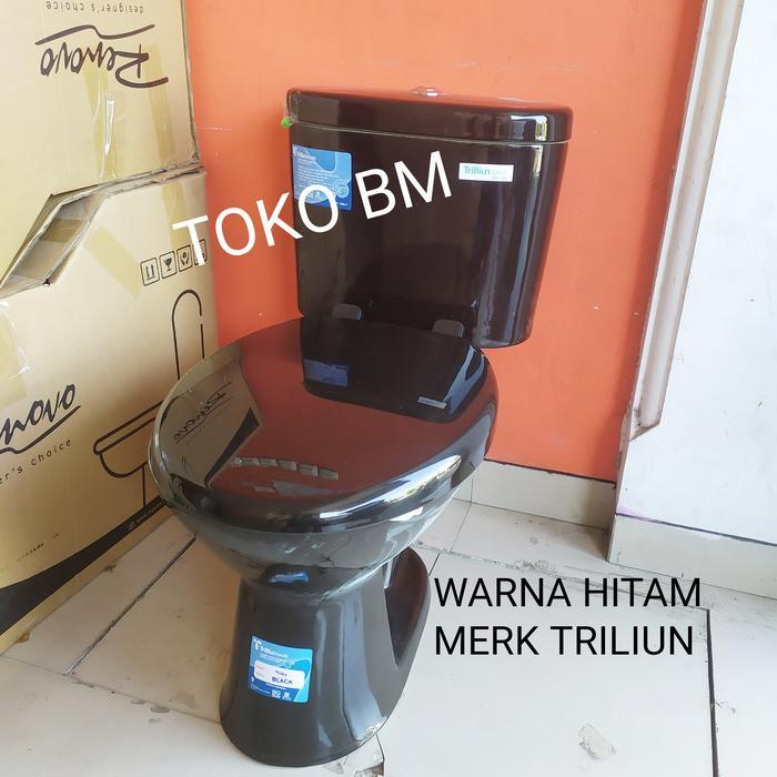 CLOSET DUDUK TRILIUN WARNA HITAM MENGKILAP/CLOSET TRILIUN HITAM