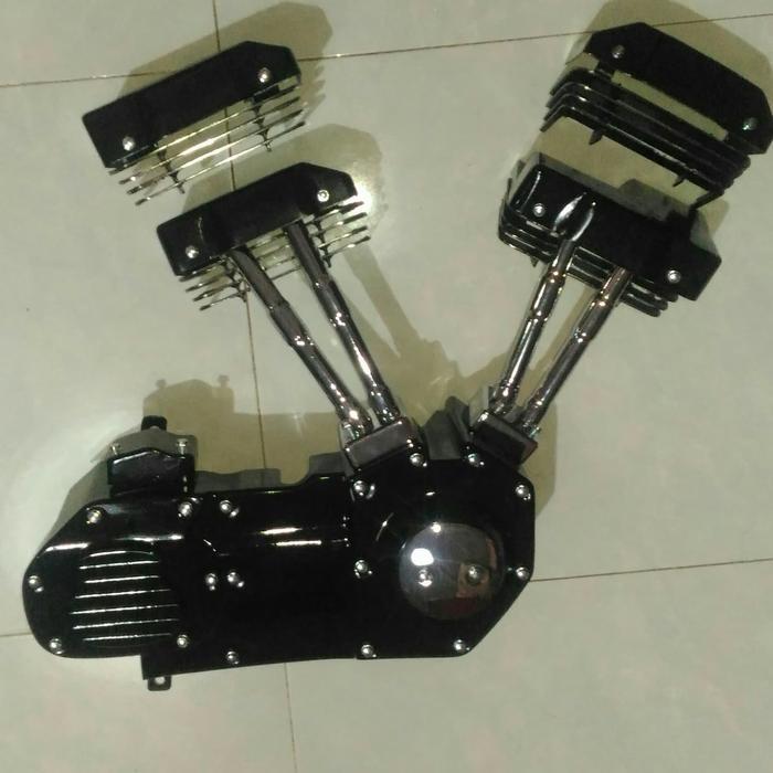 Cover Mesin Kanan Ruby 250 Cc, Kombinasi Chrome Dan Cat Tbk