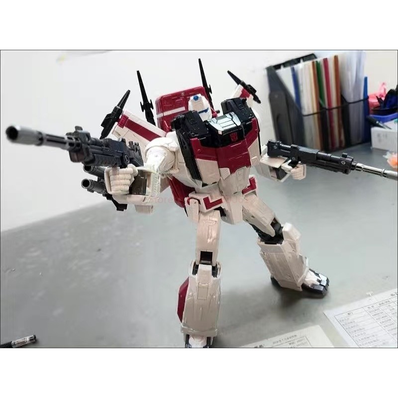 . Transformation Generations Siege War For Cybertron Commander -