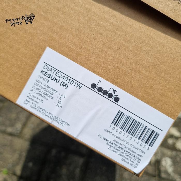 Sepatu Tenis Diadora Kesuki