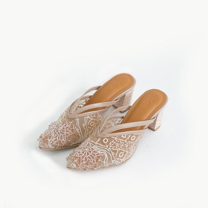 Vaia Sepatu Heels Wanita Candrakanti 7 Cm