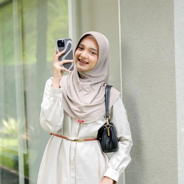 Zoya Bergo Marsha HL Casual Hitam Putih Coklat Polos Kerudung Anak Sekolah dan Dewasa Jilbab Instan