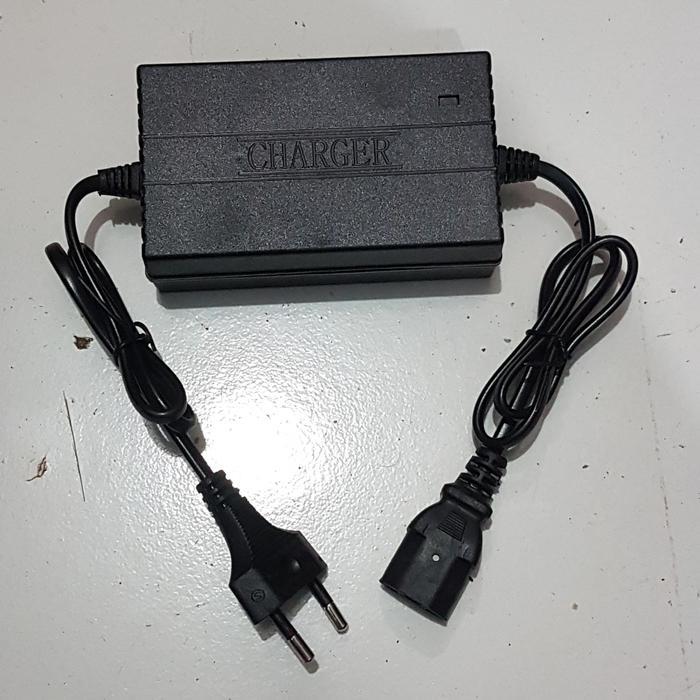 Charger CBA 12 Volt 1.7 A Sprayer Pompa Elektrik CBA Sprayer Hama