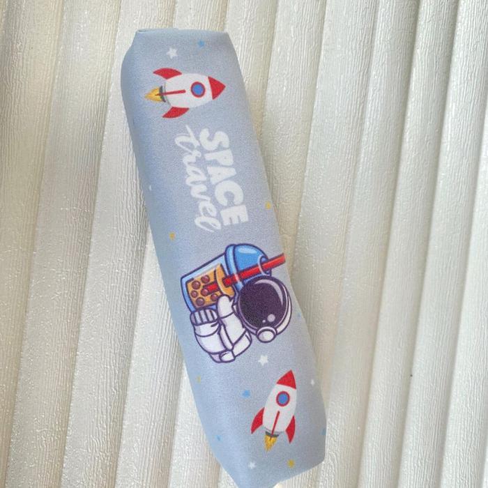 TEMPAT PENSIL KARAKTER ANAK CEWEK DAN COWOK