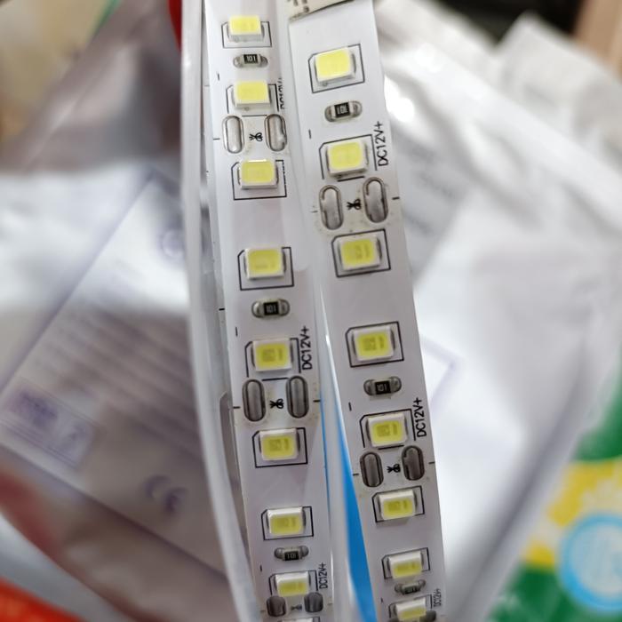 PROMO Lampu LED Strip Mata rapat 120led/M DC12V 12watt/M 5M/rol Cool White