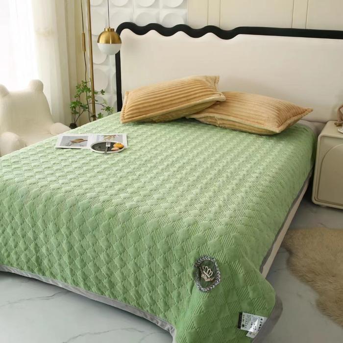 Selimut Polos Embos Bahan Polyester Tebal Dan Berkualitas Ukuran 150 Cm & 180 Cm #Gratisongkir
