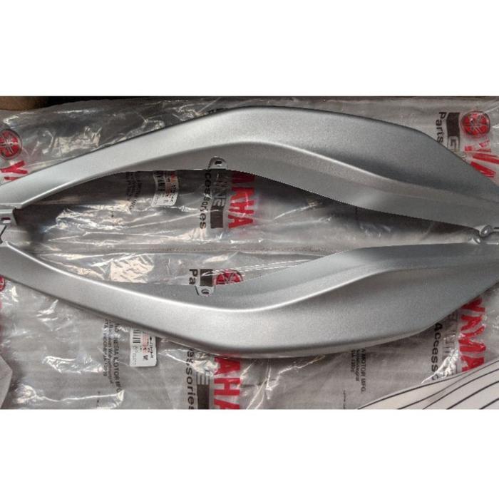 Body Belakang Kanan Kiri Aerox 155 Silver Original