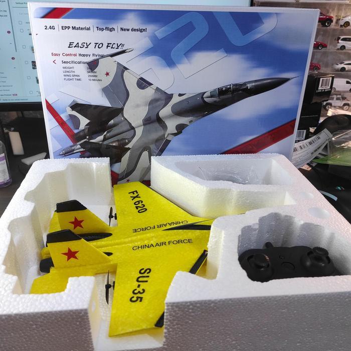 Fx-620 / 820 2.4g 2ch Su-35 Glider Wingspan Epp Rc Pesawat Rtf