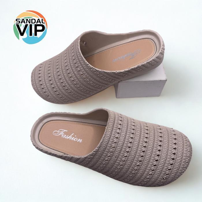 Sandal Slop Anti Slip Sendal Karet Sandal Flat Jaring Jaring Sandal Templek Kekinian Wanita Selop