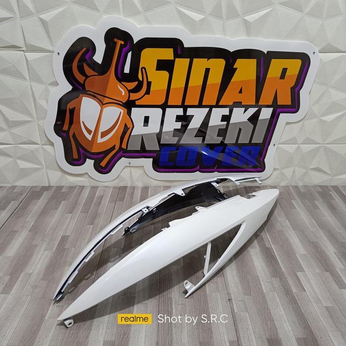 WIN Cover Body Bodi Belakang Sepasang Honda Vario 110 Fi Esp K46 - Putih ( COVER BODY VARIO 110 FI /