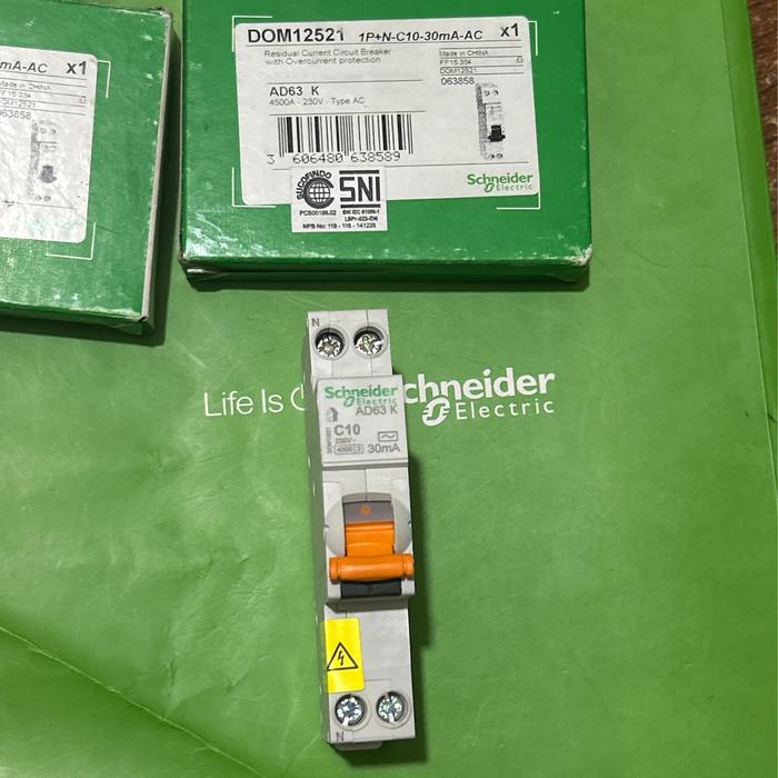 Rcbo Slim Schneider 1P+N-C10-30Ma Dom12521 Original Best Seller