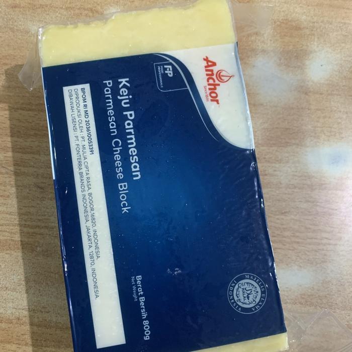 DISKON ANCHOR PARMESAN 1/2 BLOK KEJU PARMESAN