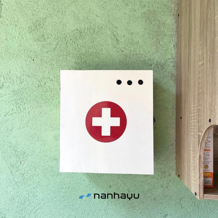 Kotak obat P3K kayu First aid box dinding Lemari obat serbaguna