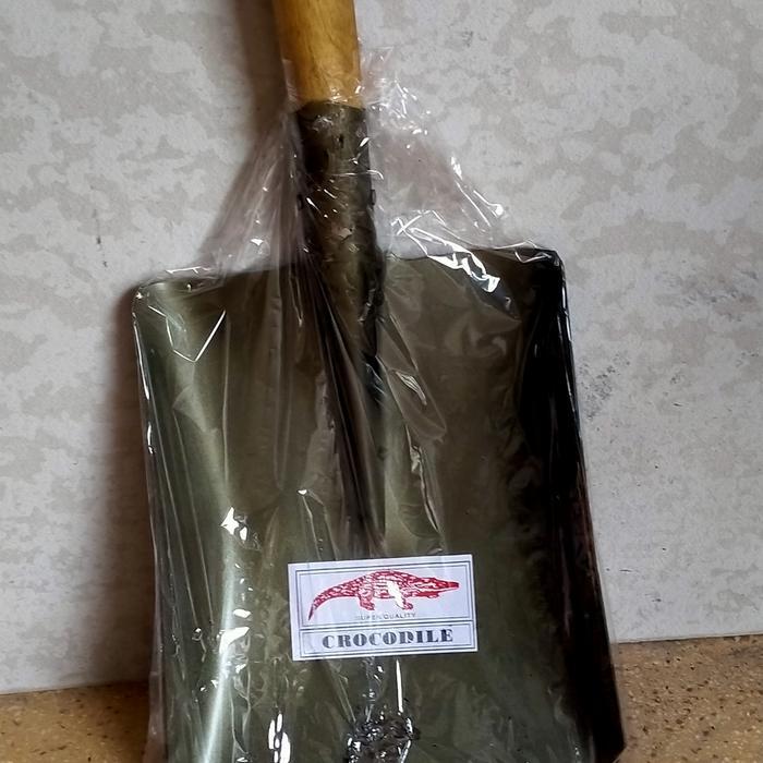 Skop pasir skop serba guna