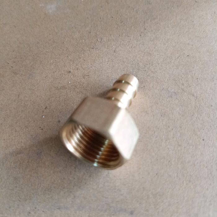 NEPEL SELANG GAS DRAT DALAM 1/2" X 3/8"