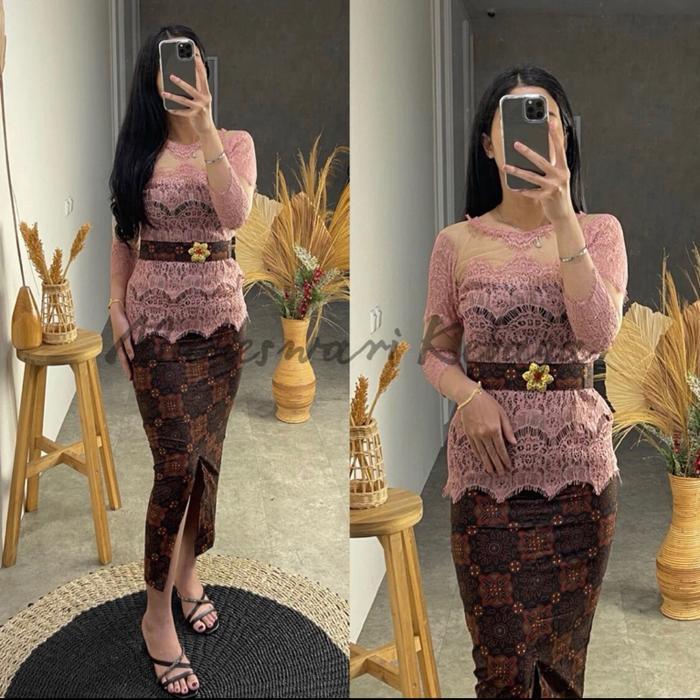 Kebaya Bali Set Brukat Talita Dusty Pink