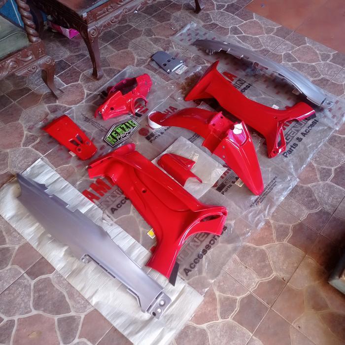 Cover Body Set Stiker F1ZR FIZR Merah Silver LVS Dualtone Original YGP - Body