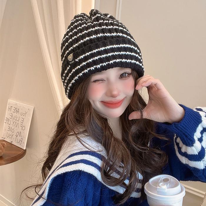 Topi Kupluk Rajut Musim Dingin / Beanie Winter Pria Wanita / Kupluk Hitam Putih Tebal