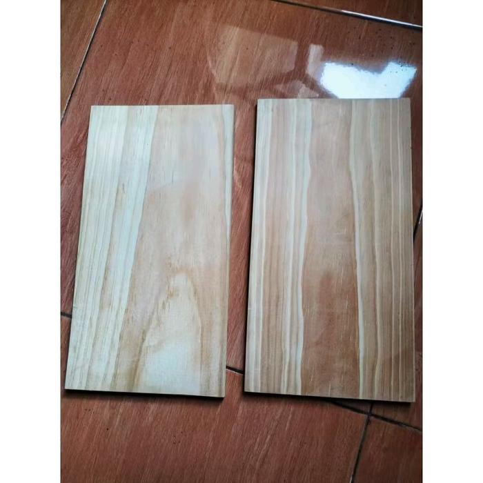 PAPAN AMBALAN TIPIS KAYU PINUS PILIHAN