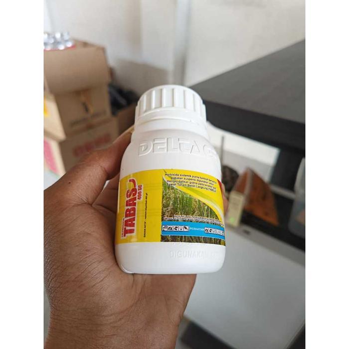 Herbisida selektif padi tabas 100 ml untuk mngendalikan gulma daun sempit pada tanaman padi