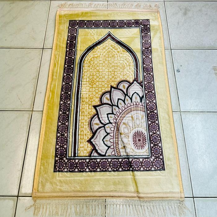 Sajadah White Em 70x110 cm / Sajadah Malaysia White Anti Selip / SAJADAH MALAYSIA 70x110 (Tebal,