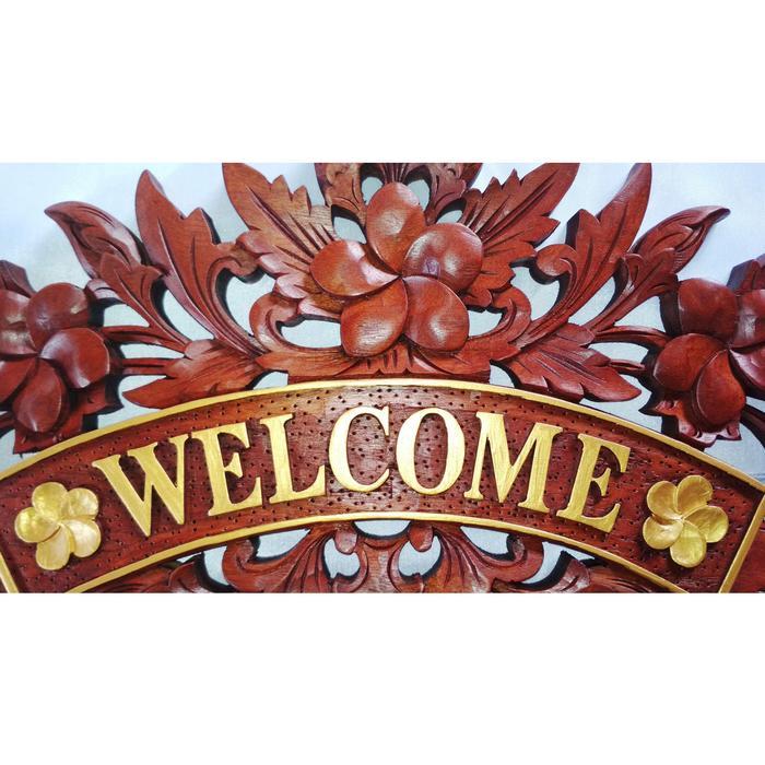 Papan nama dinding kayu ukiran bunga bali