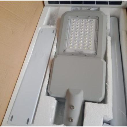 Lampu Jalan Solar Cell 100W Pju Two In One 100 Watt Solar Panel Sorot Terbaru 